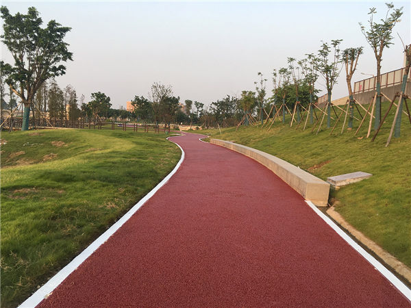 ���B(t��i)͸ˮϵ�а���