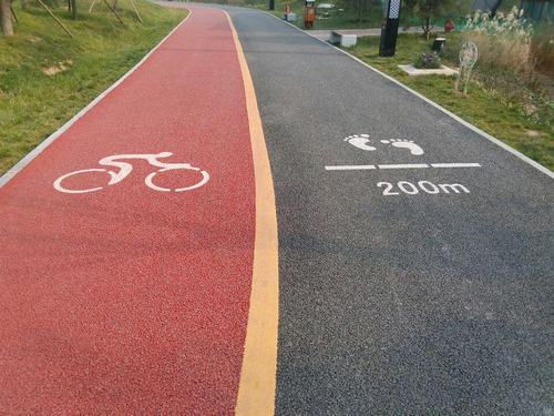 ��ɫ������ƺ