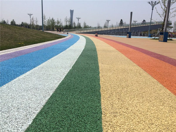 ���B(t��i)͸ˮ��ƺ