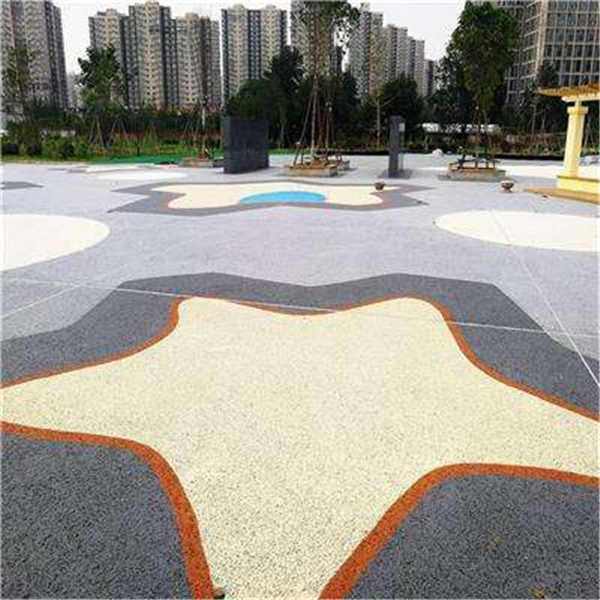 ͸ˮ�zճʯ��ƺ