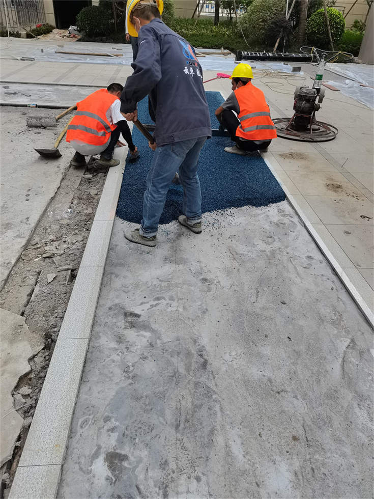 ���͸ˮ�r���ƺ